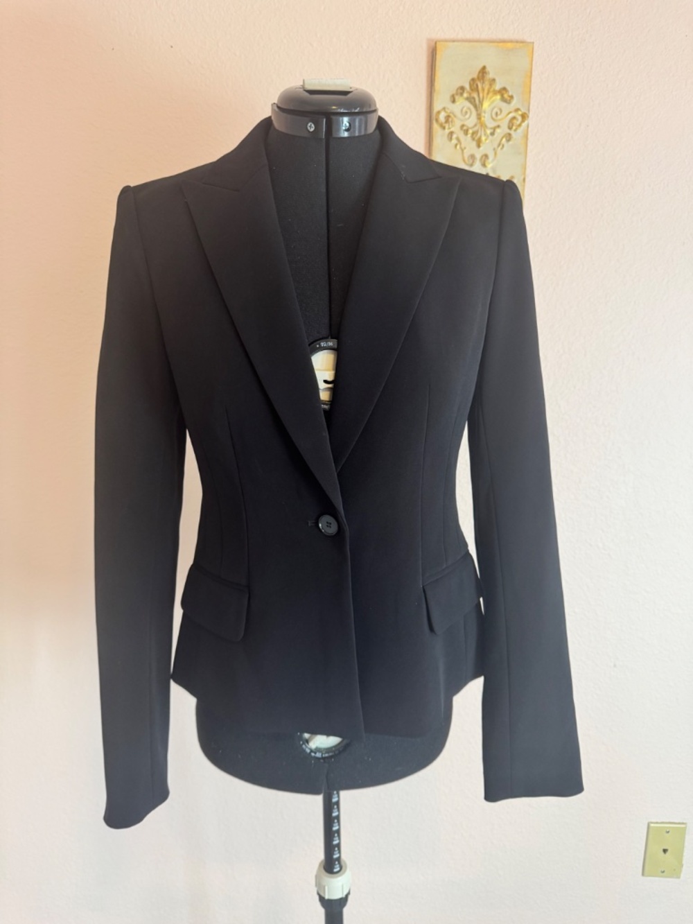 Classic Elegant Staple Black Blazer Ann Taylor Sz 0